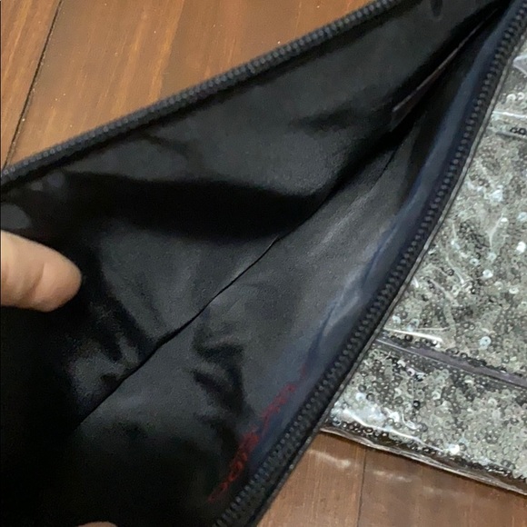 Cosmetic pouches - Picture 2 of 6